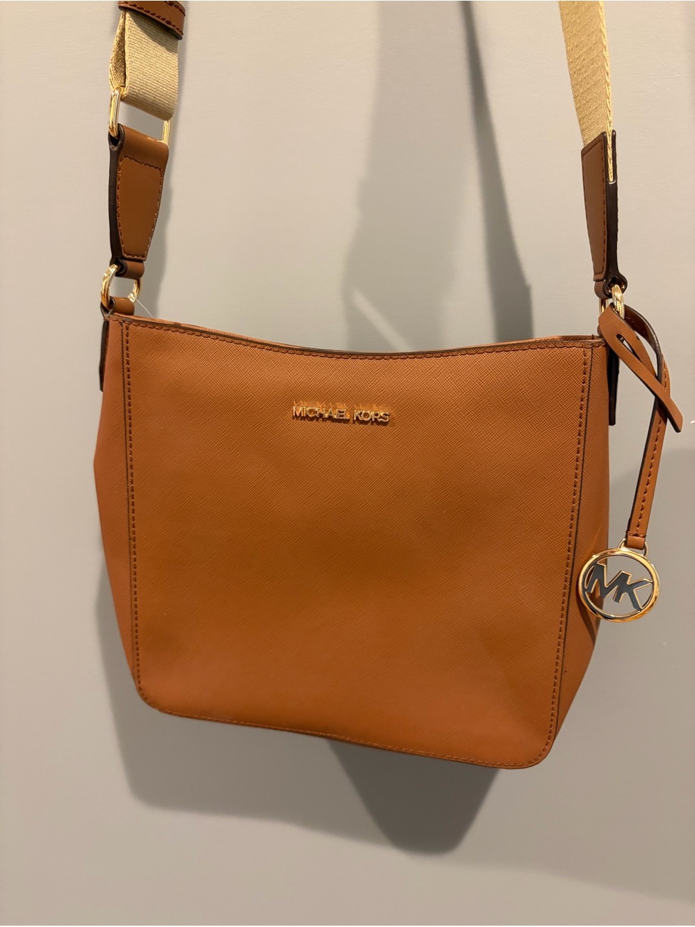 Michael Kors Jet Set small messenger bag NWT